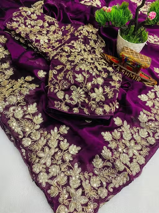 Vichitra Silk Saree with Beautiful Design with Golden Border