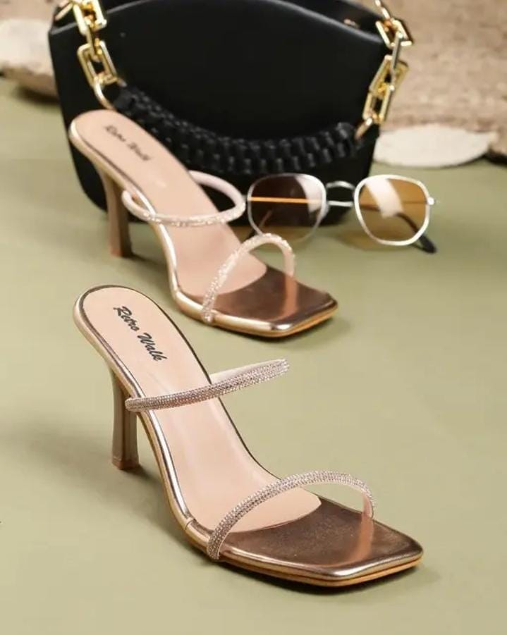 Retro Walk Women Cream Partywear Heels