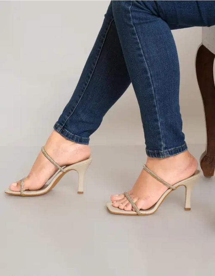 Retro Walk Women Cream Partywear Heels