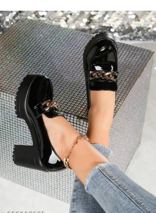 Latest fashion trending moment