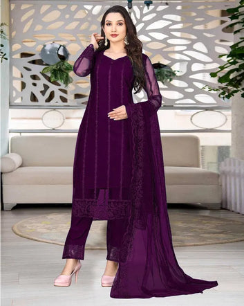 Women’s Net Kurta Set with Dupatta & Bottomwear – Elegant Ethnic Ensemble